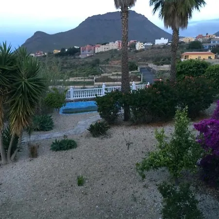 Cosy Studio With Beautiful Panorama And Private Garden * أرونا