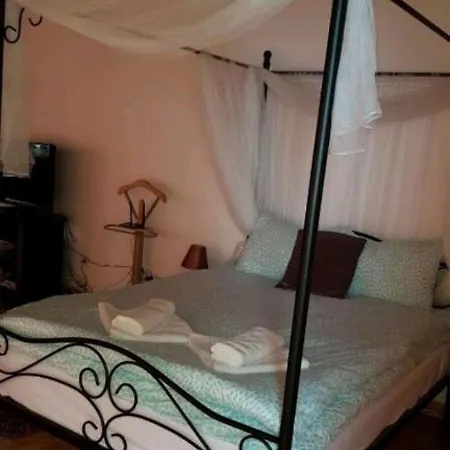 شقة Cosy Studio With Beautiful Panorama And Private Garden