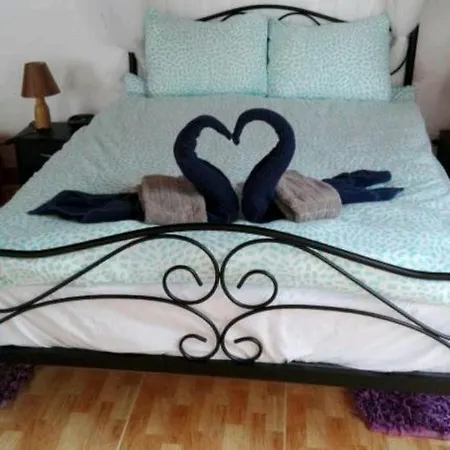 Cosy Studio With Beautiful Panorama And Private Garden Appartement *